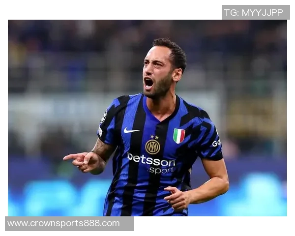 意甲10月最佳球员候选名单揭晓莱奥恰尔汗奥卢安古伊萨等六人争夺荣誉