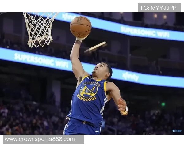 普尔表现稳定半场18分钟贡献14分助力球队进攻