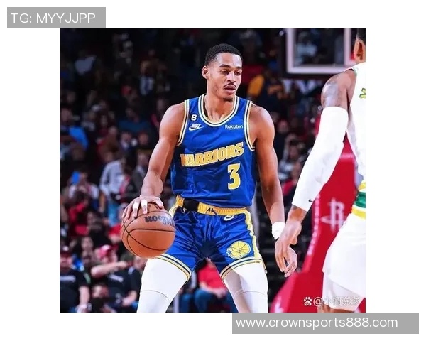 卡梅隆托马斯表现亮眼16分钟内贡献8分2板4助引关注 卡梅隆托马斯表现亮眼16分钟内贡献8分2板4助引关注